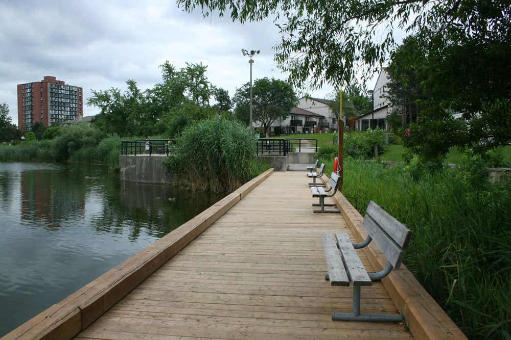 lake-aquitaine-dock