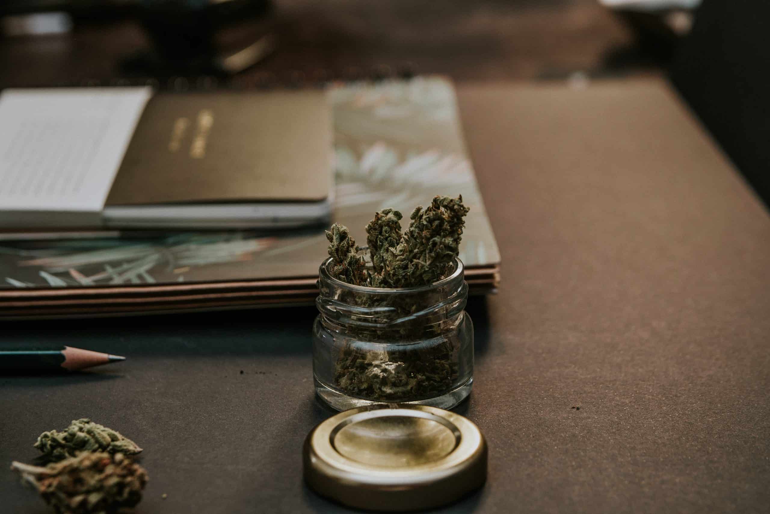 blur-bud-cannabis-1466335