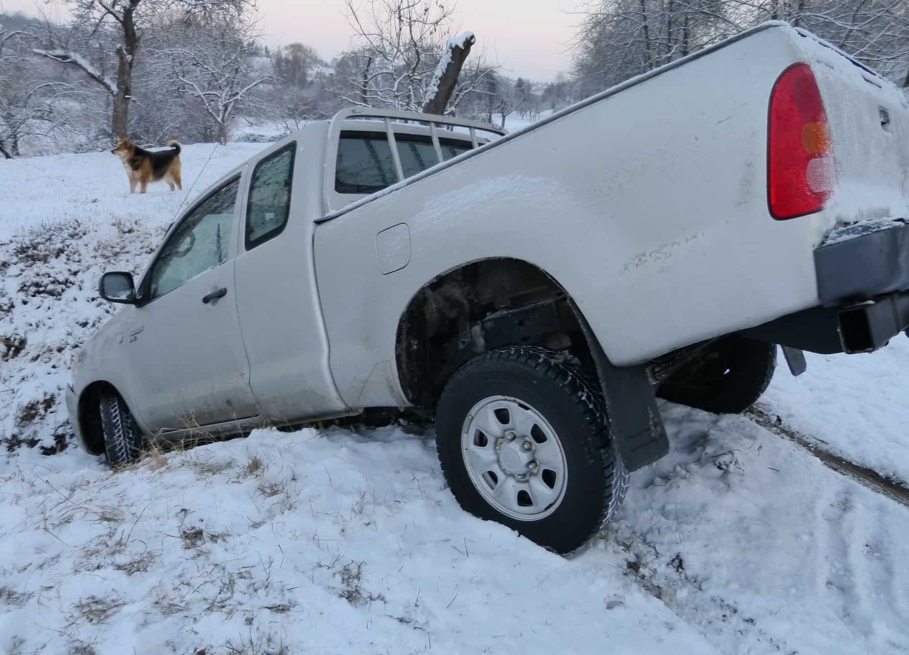 snow_auto_accident