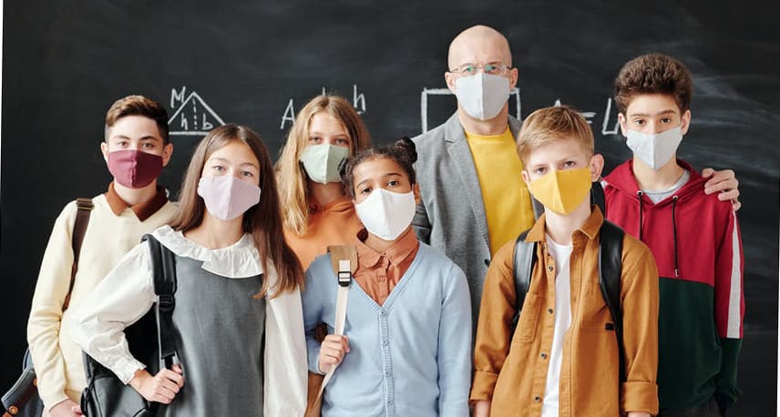 students_with_masks