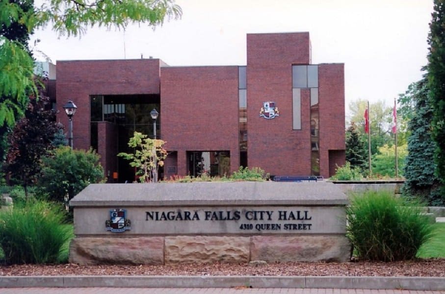 niagara-falls-city-hall
