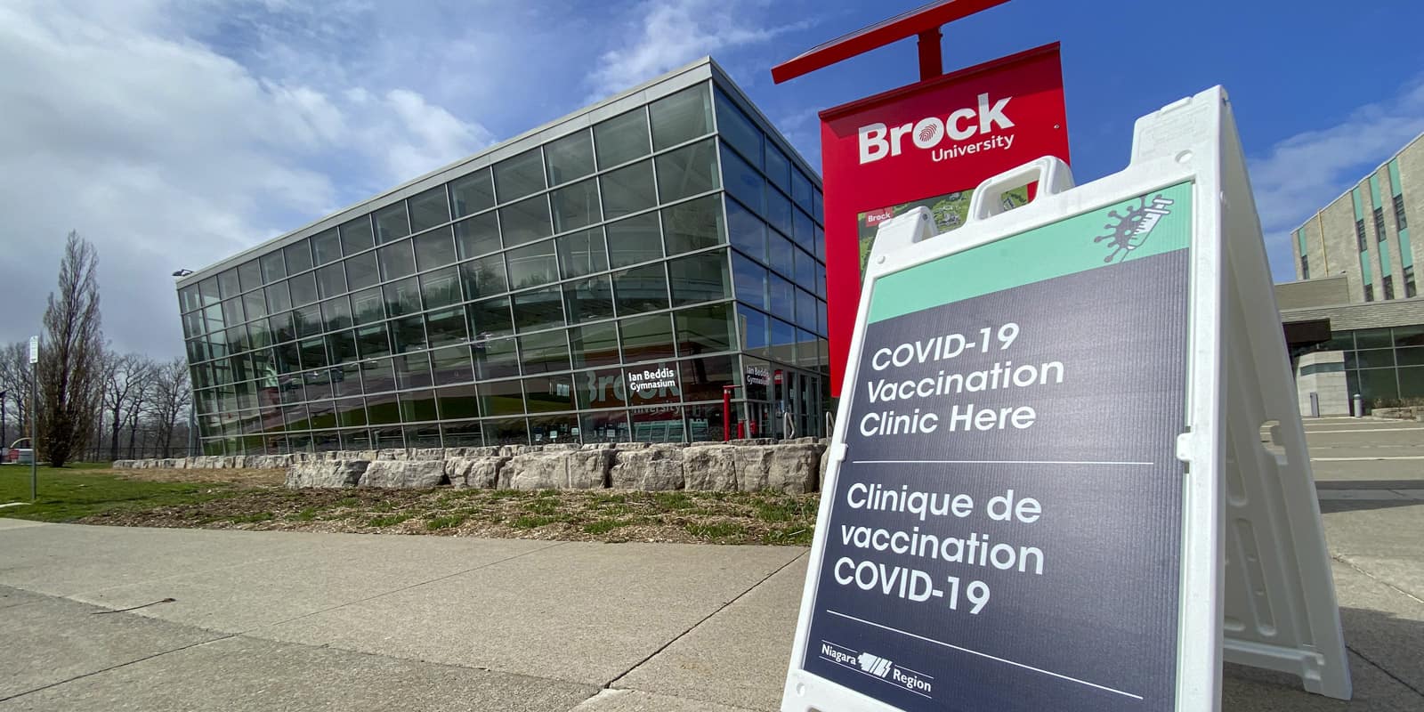 brock-vaccination-clinic-entrance