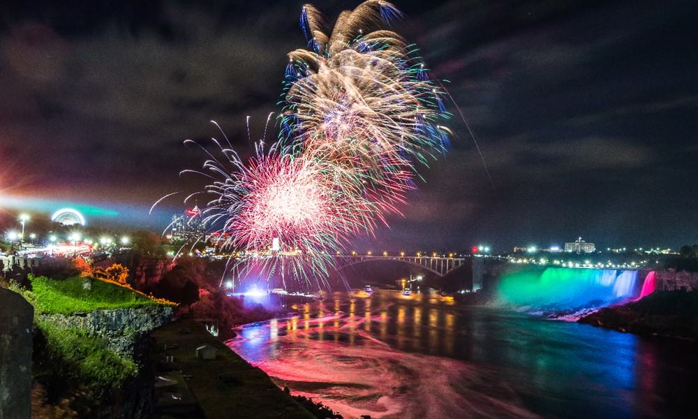 The show will go on in Niagara Falls for New Year's Eve insauga