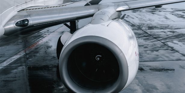 Airplane engine Mississauga