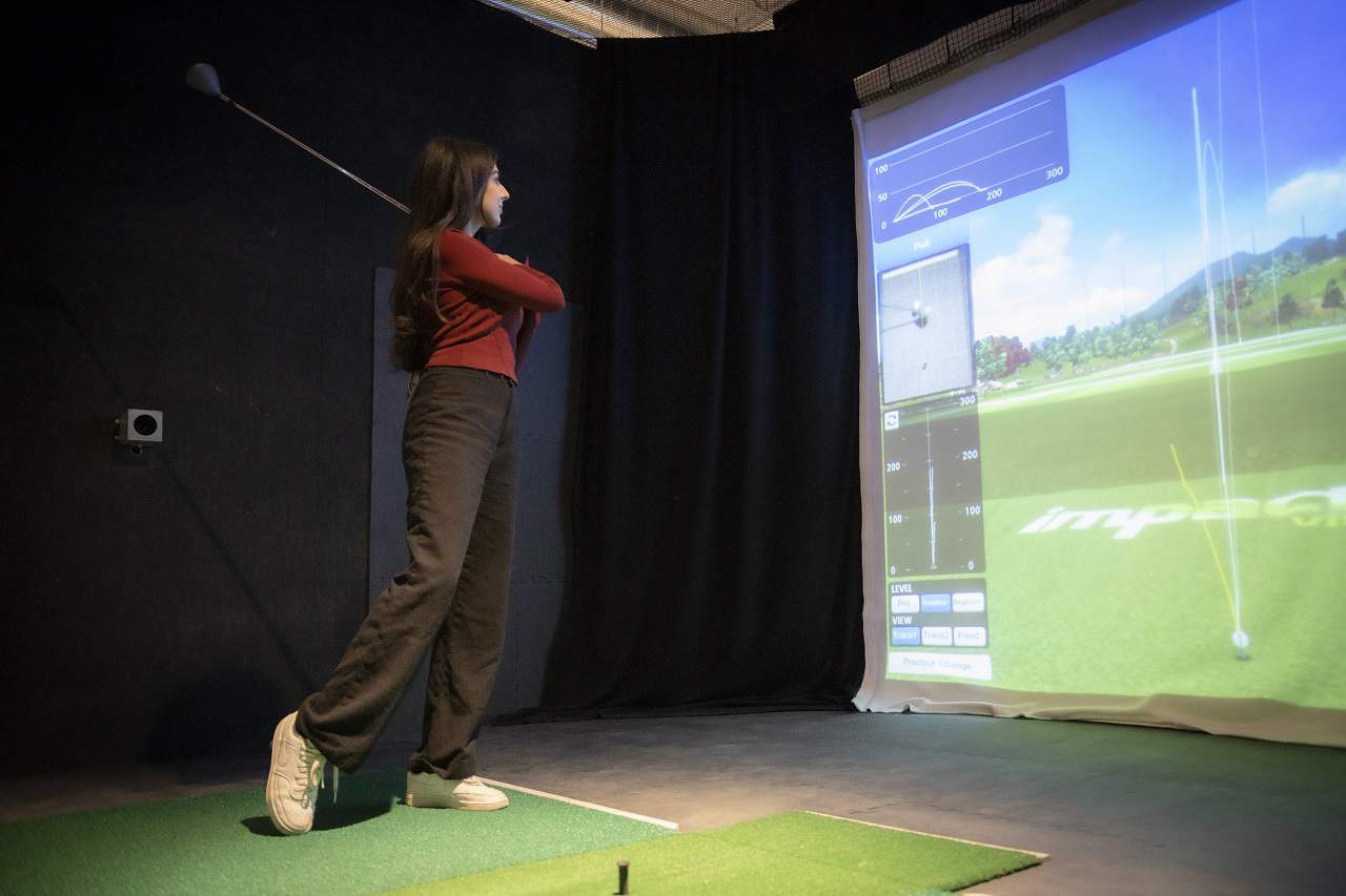 New fully automated indoor golf driving range, and fashion retailers open at Heartland Town Center in Mississauga | inSauga