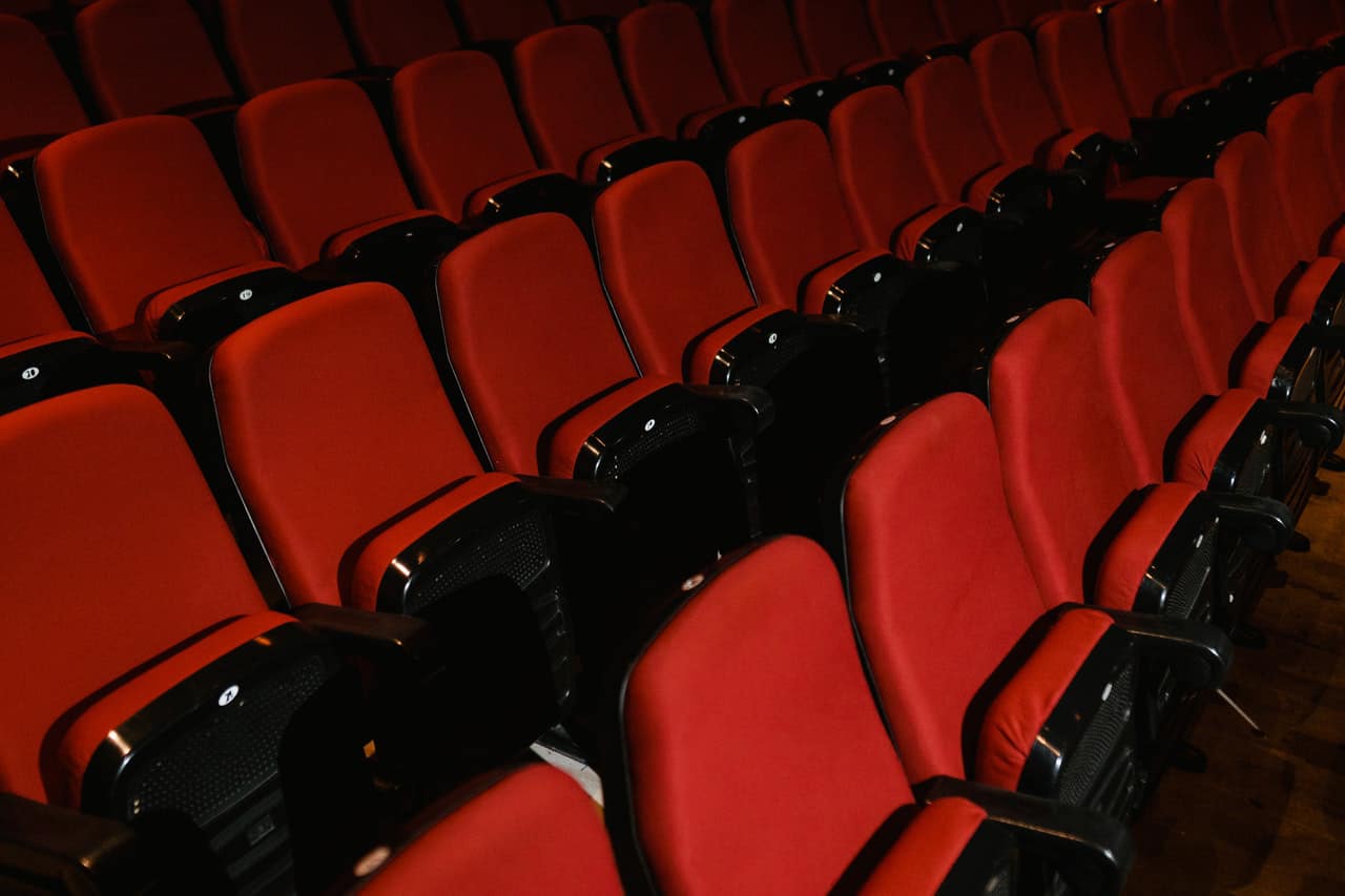 Mississauga movie theatre re-opens