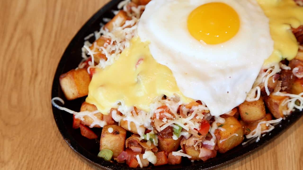 Popular breakfast restaurant Pür & Simple is bringing its 5 must-try dishes to Guelph. Ray's Extravaganza
