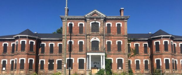 Province selling Hamilton lands containing historical Century Manor asylum