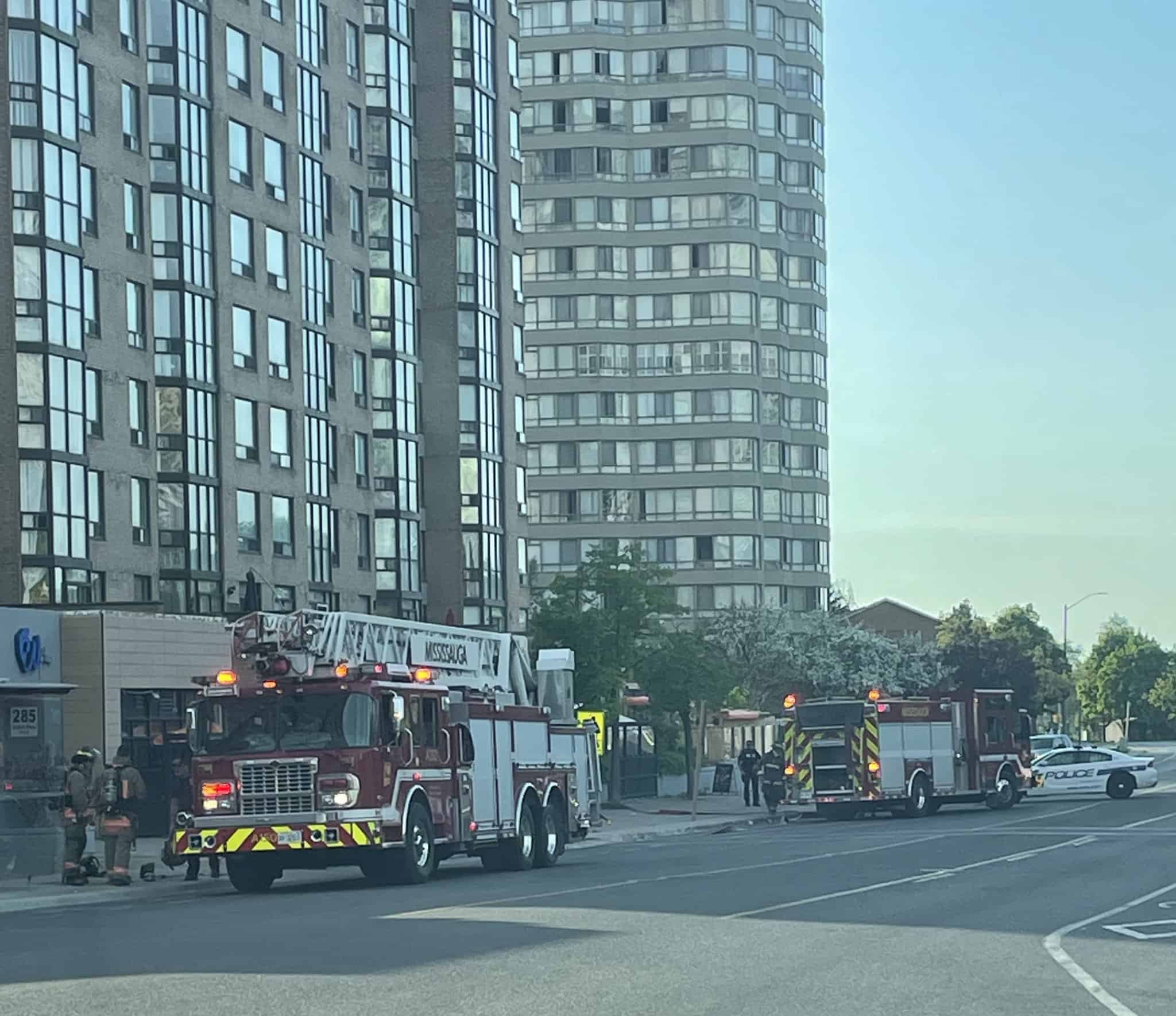 Emergency services respond to high-rise fire in Mississauga