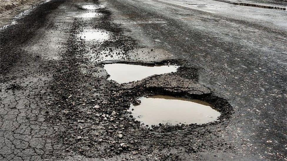 how to get money if car is damaged by a pothole in ontario