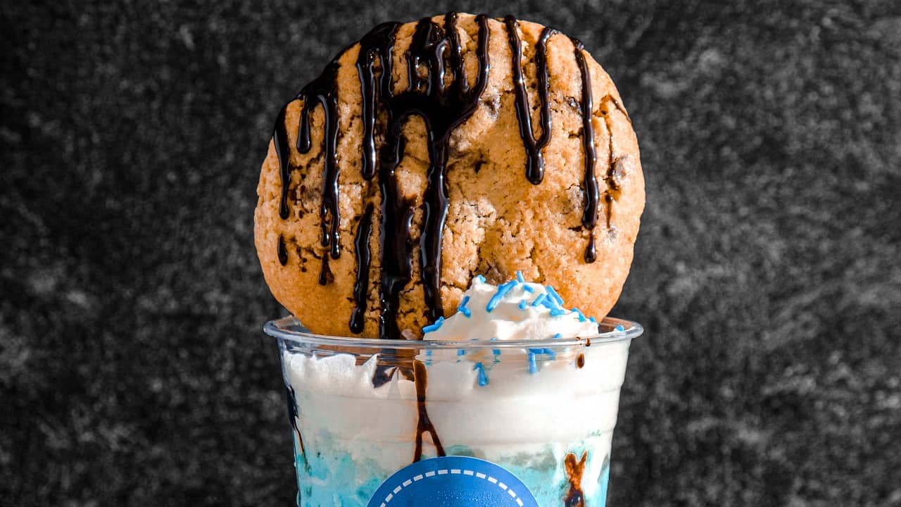Big Fat Cookies: Blue Sundae twists. Dip your favourite cookie for more sweet goodness!