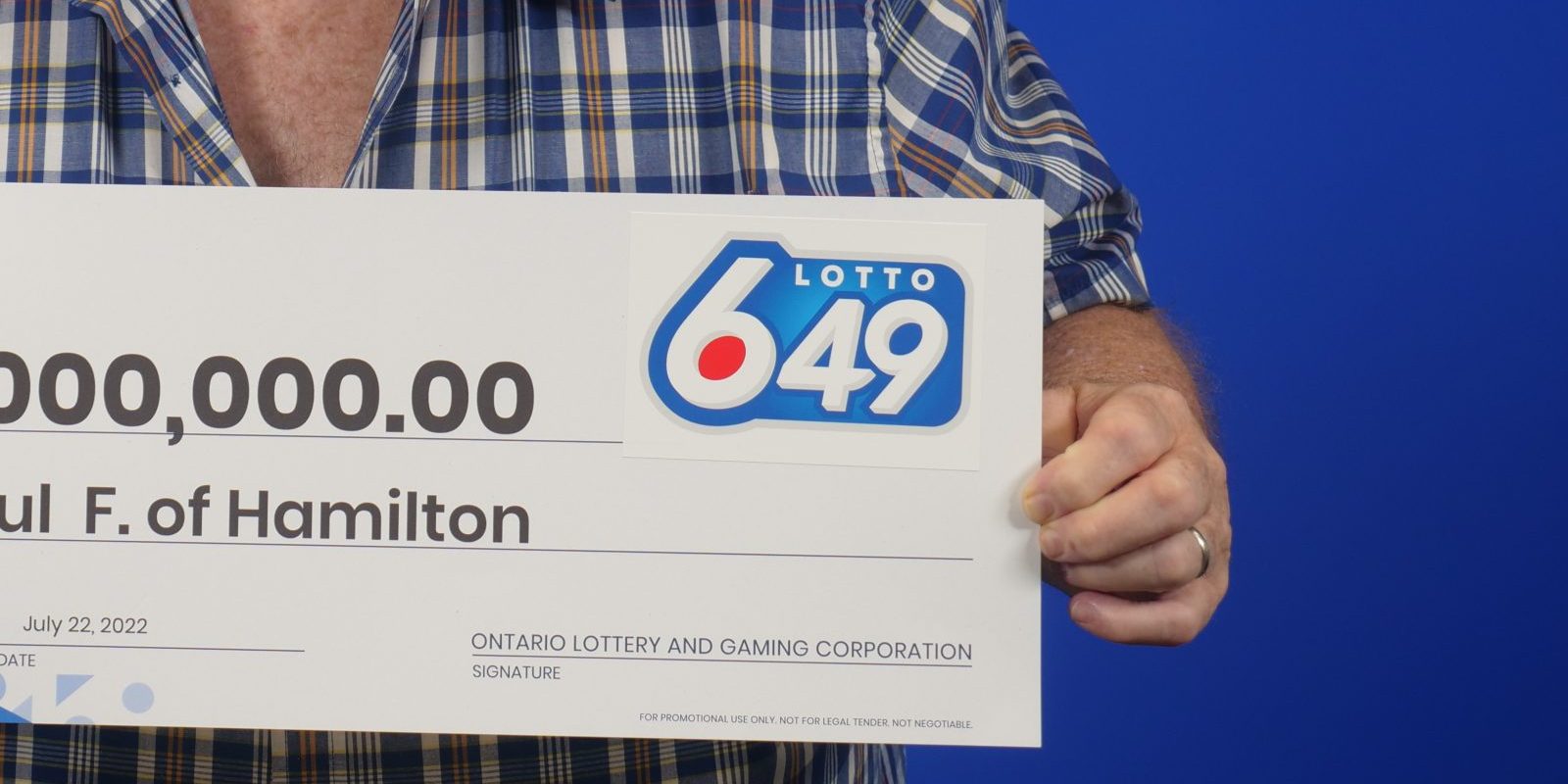 'So excited I couldn't sleep:' Hamilton father becomes instant millionaire, plans to buy new wheelchair