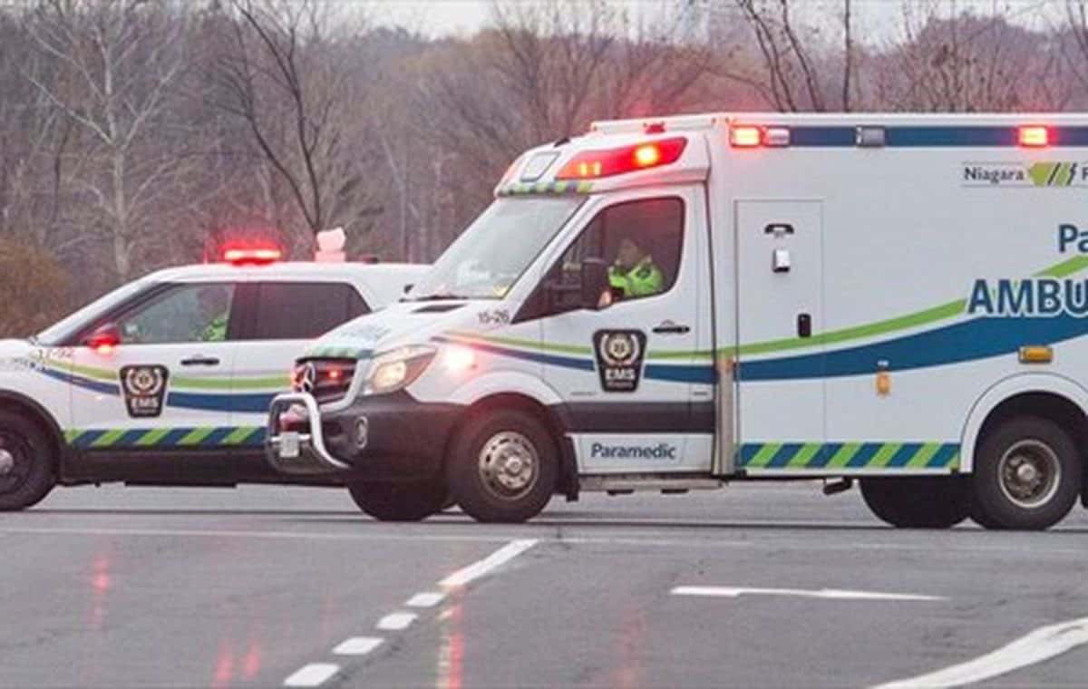 Niagara EMS paramedics ambulance