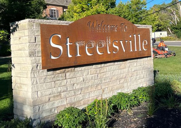 Streetville Sign vandalized