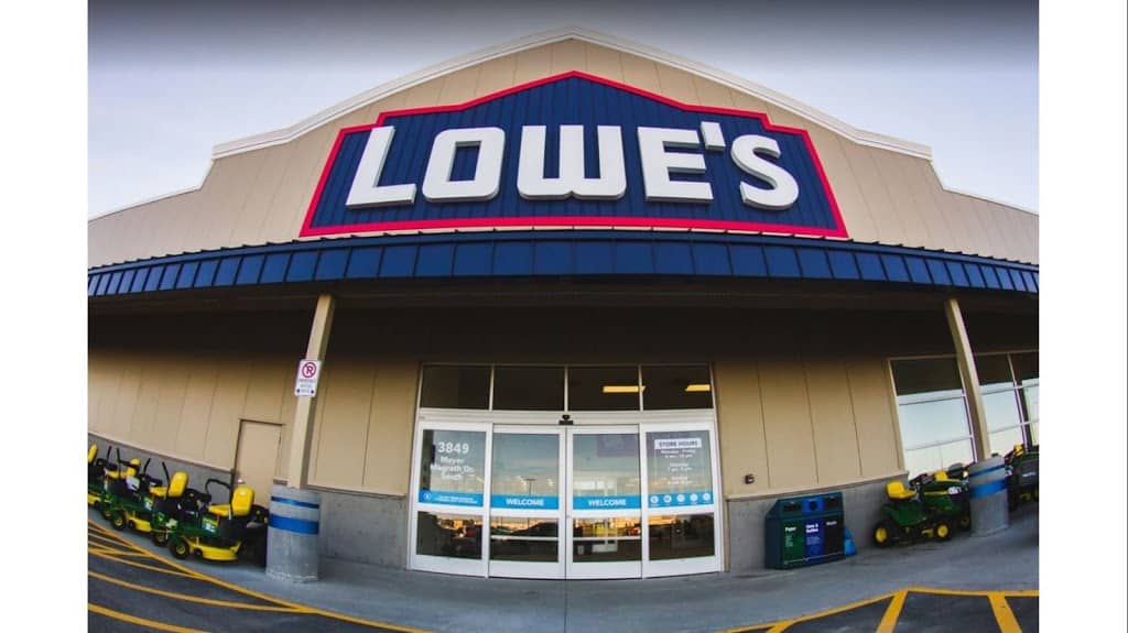 Pickering Lowe’s superstore wins massive prize at nationwide {hardware} and residential enchancment awards gala