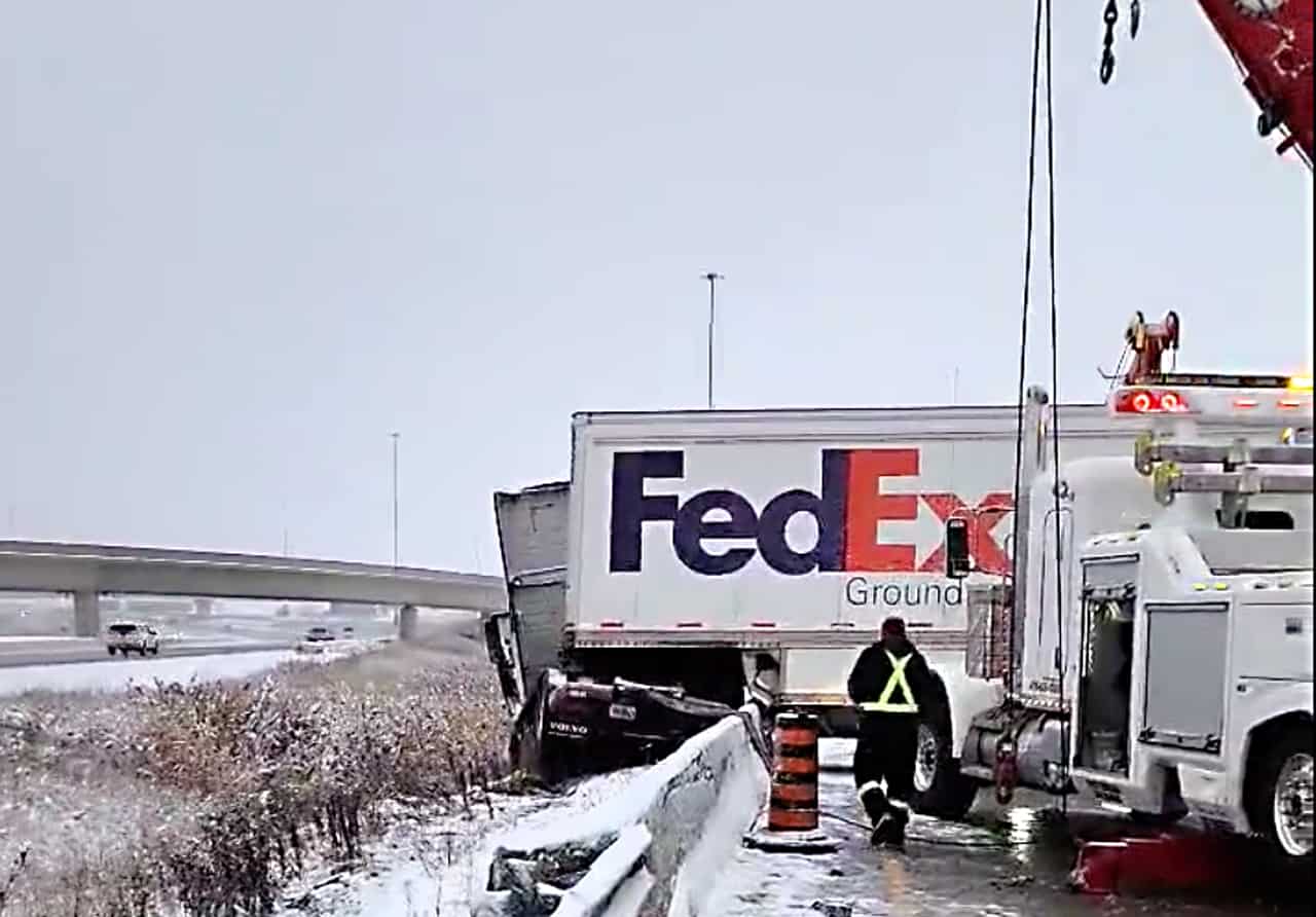 fedex truck crash