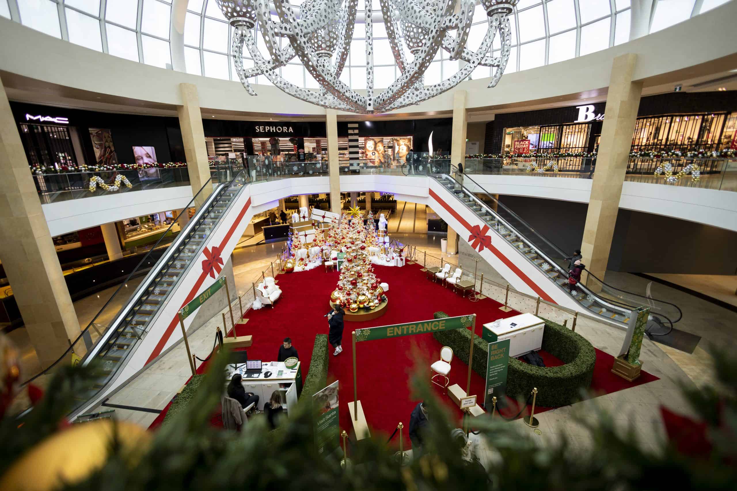 Massive holiday market now at Square One in Mississauga