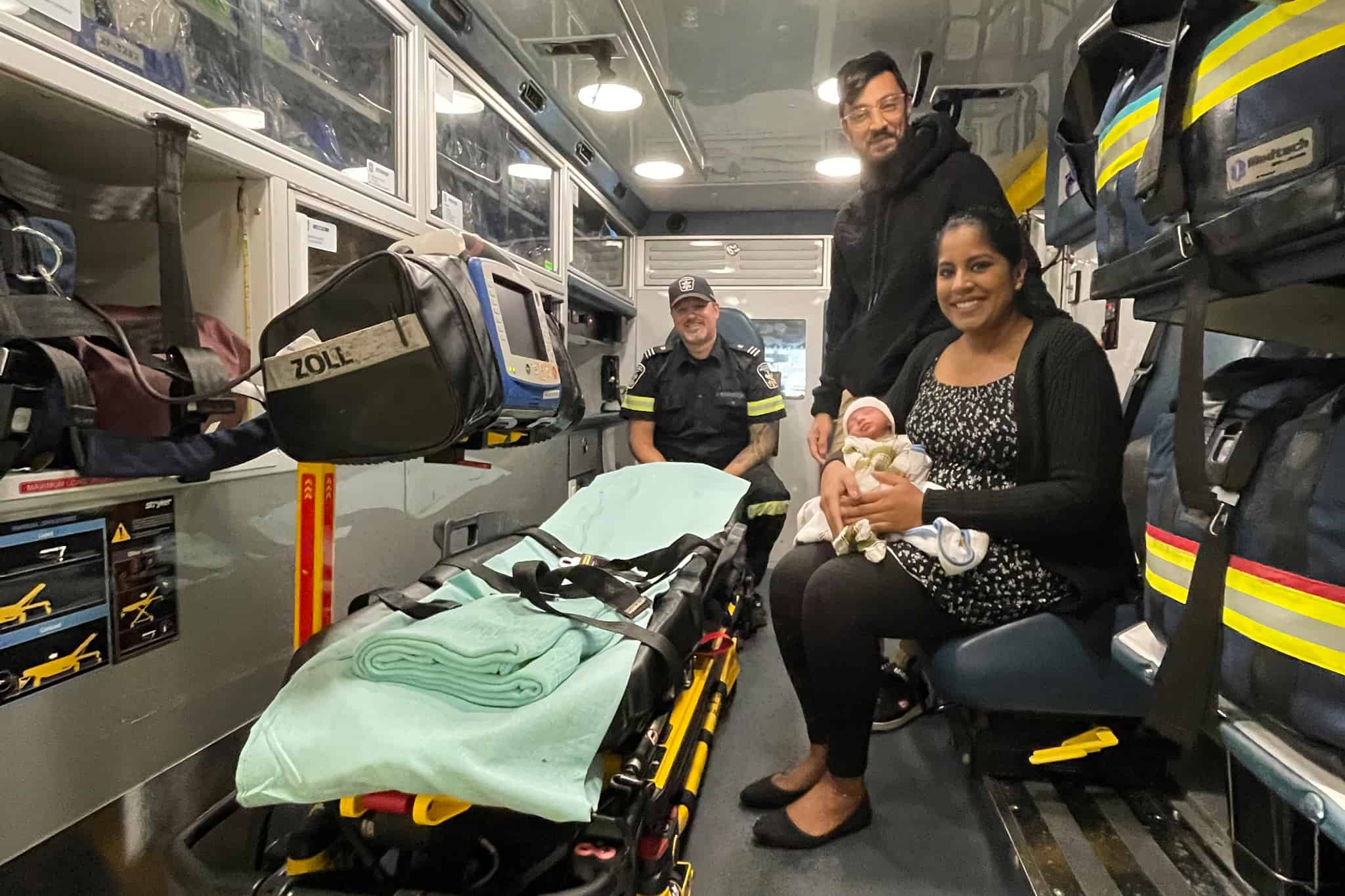 baby born ambulance mississauga
