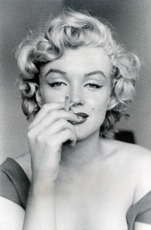 Marilyn Monroe had to learn to smoke for film shot in Niagara Falls ...