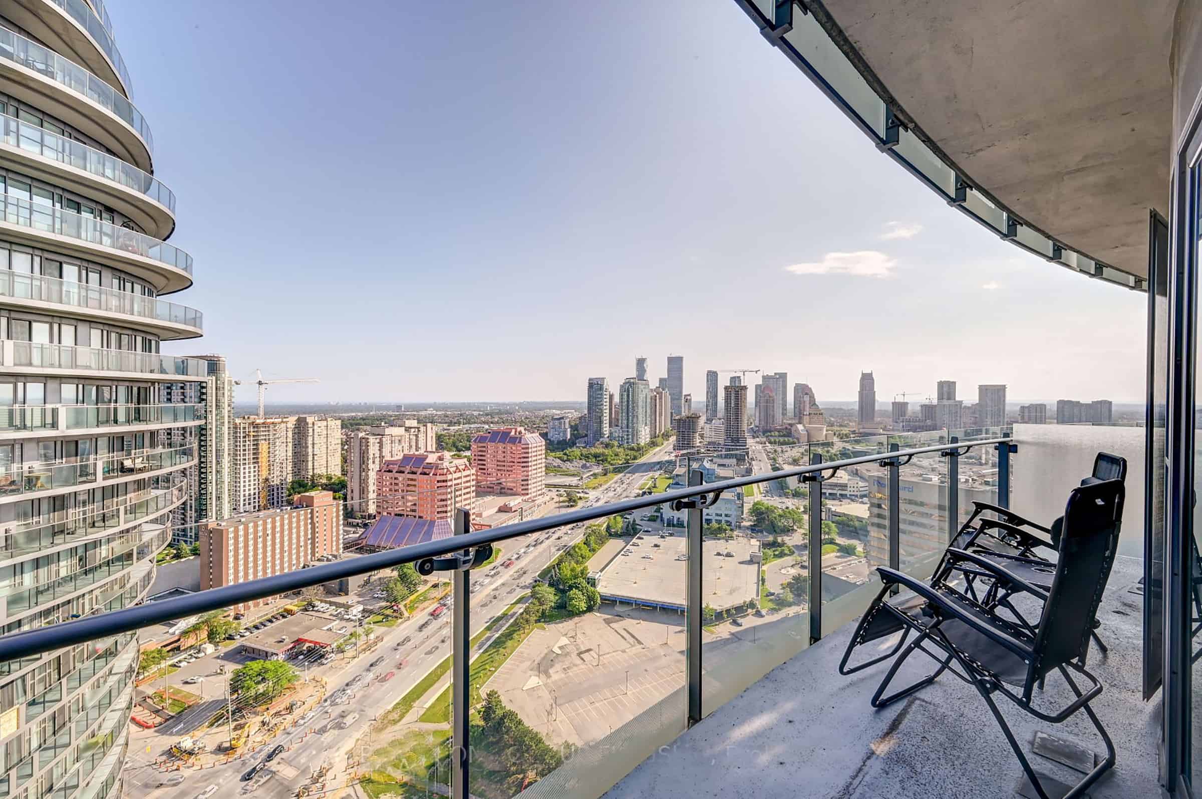 3005-50 absolute avenue