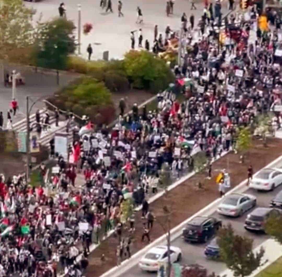 Palestinian demonstrations near Square one in Mississauga.