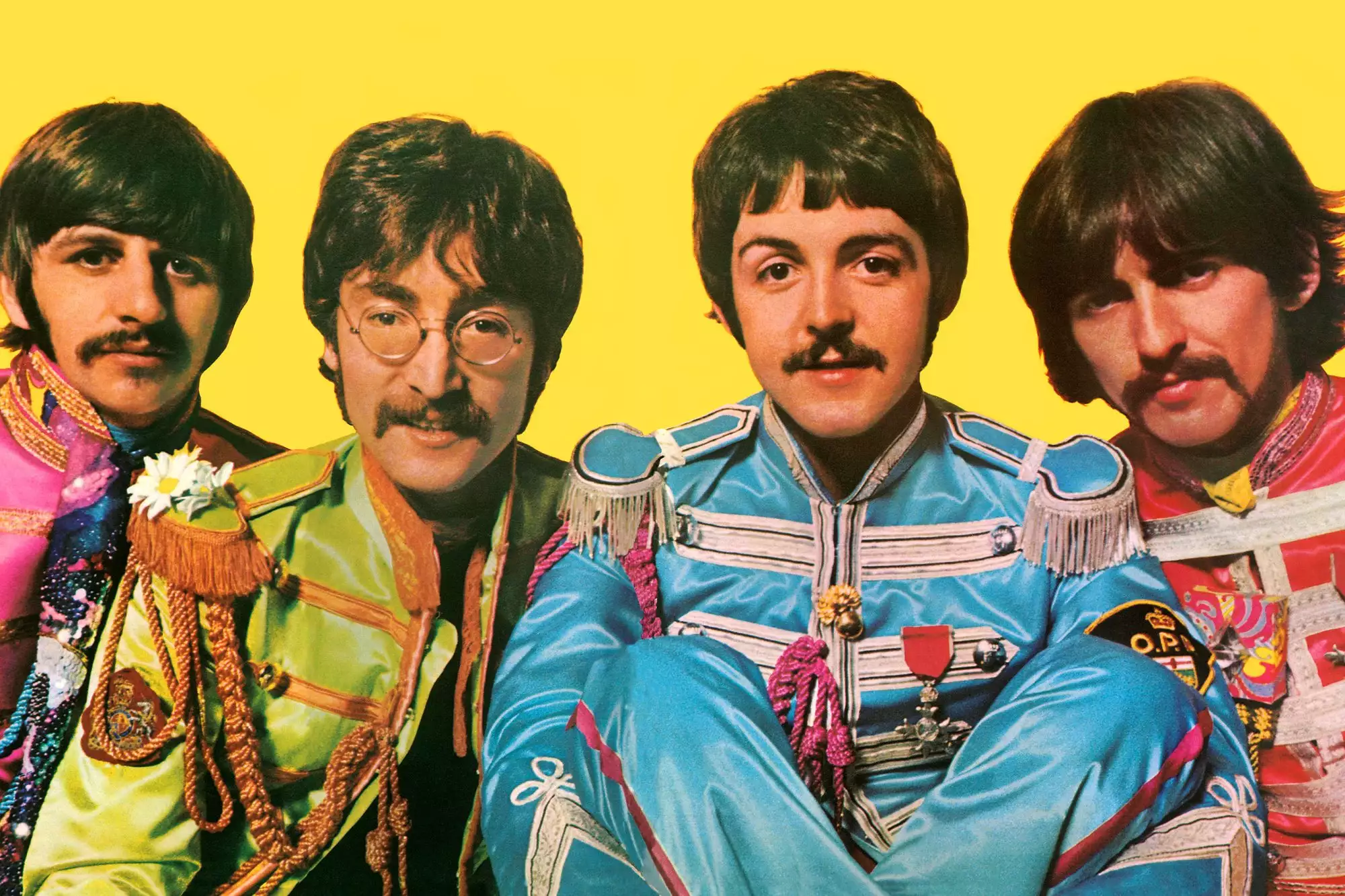 The Beatles Sgt. Pepper's Lonely Hearts Club Band