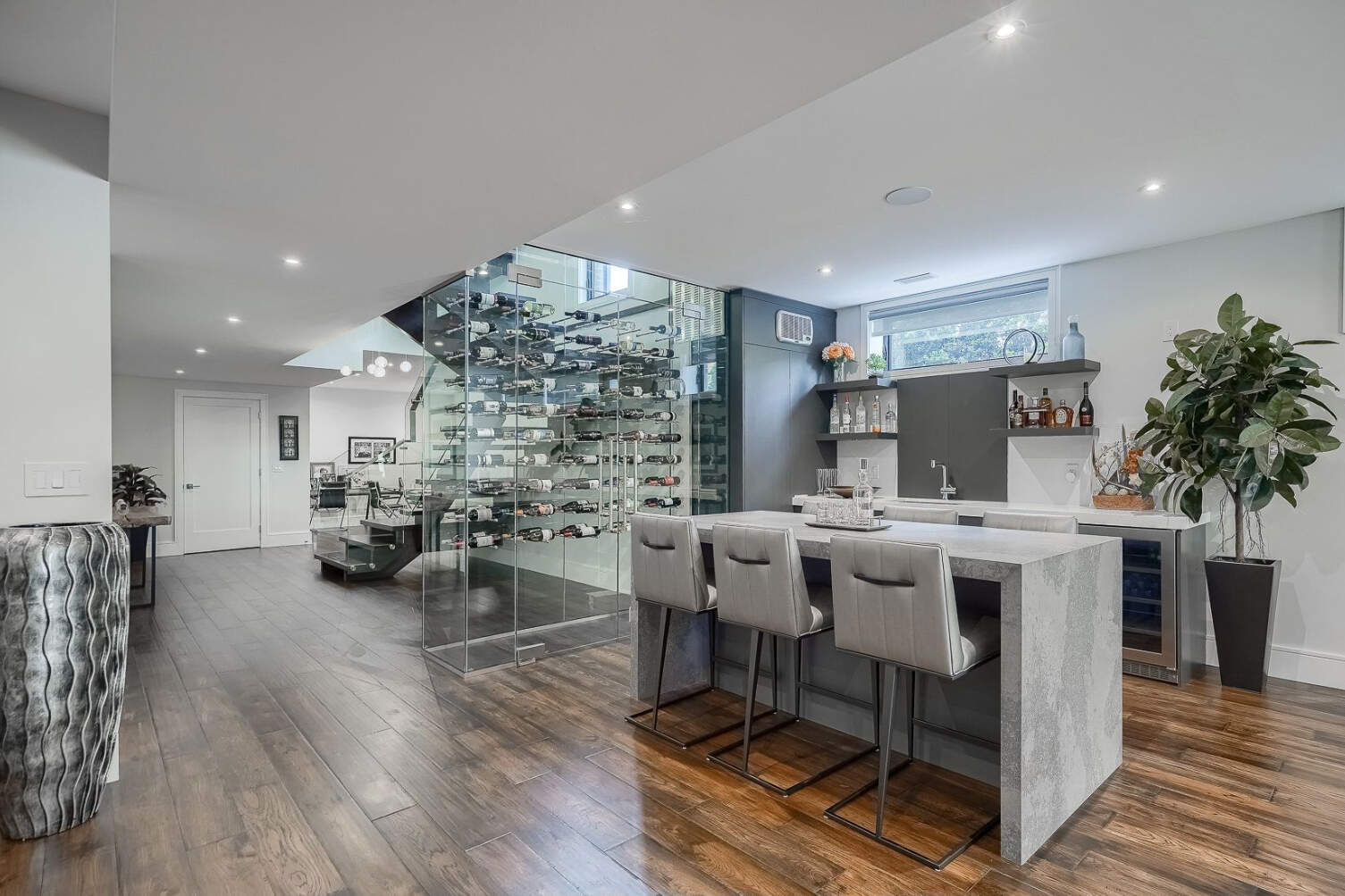 3077 grenville drive