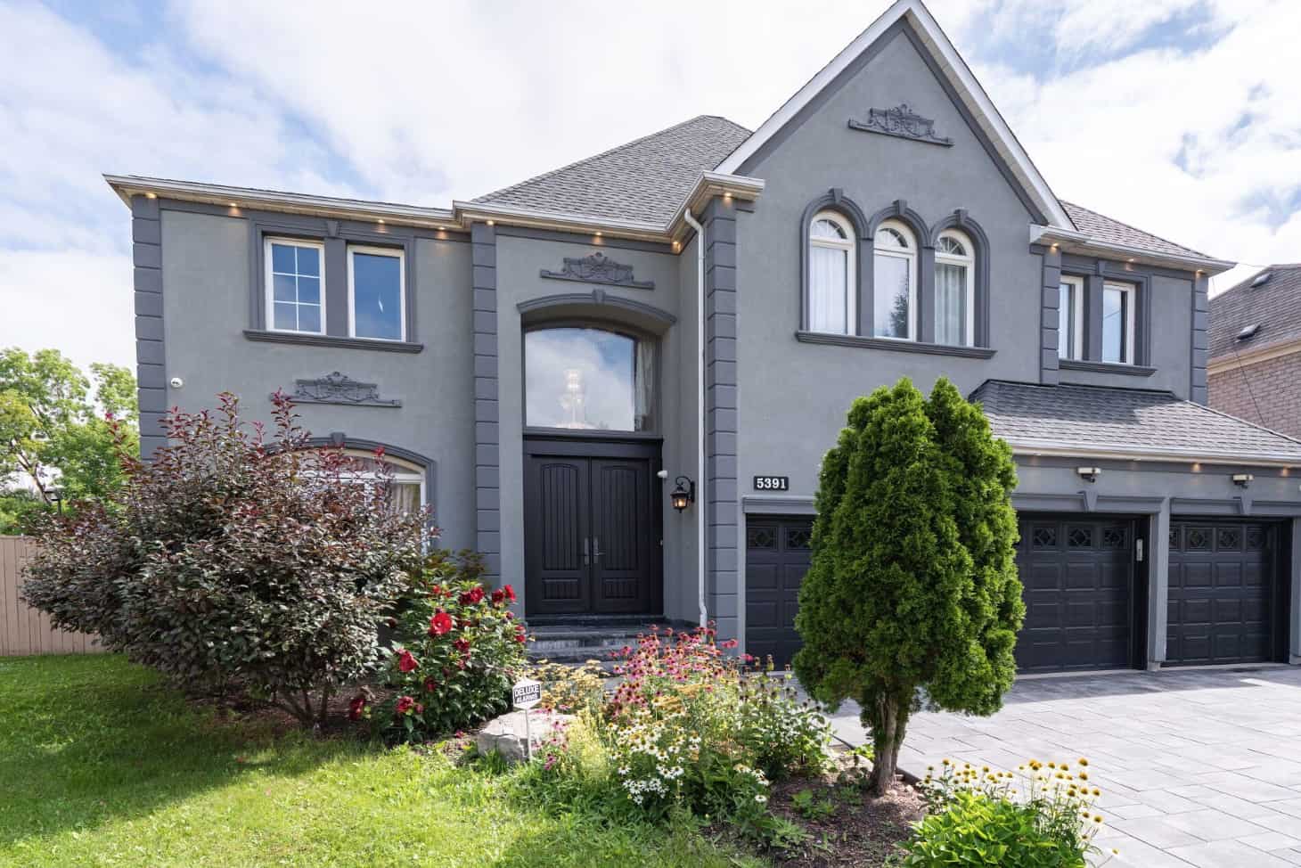5391 roanoke court