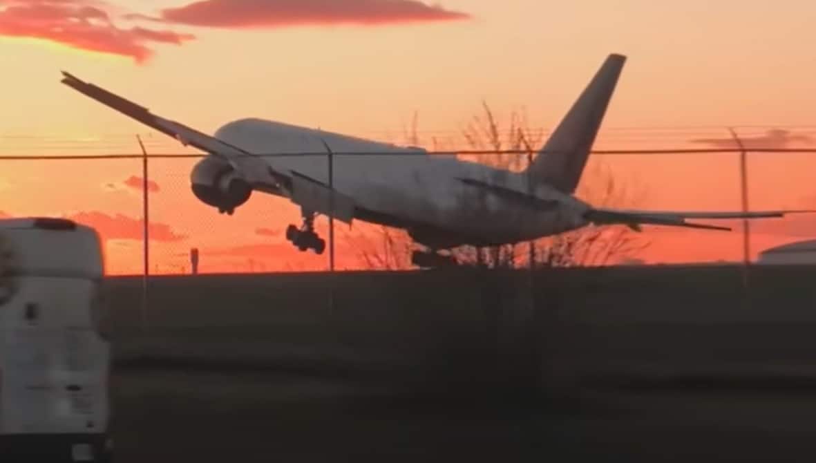 Air Canada 777 narrowly avoids crash landing at Pearson Nov. 13, 2023