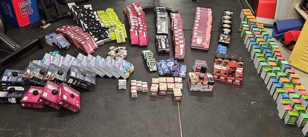 Two Mississauga residents charged in $15,000 shoplifting incident
