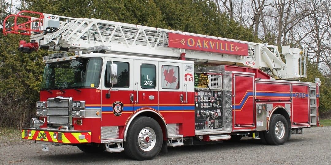 Ontario, Oakville, Bronte, fire, townhouse, flames, roof
