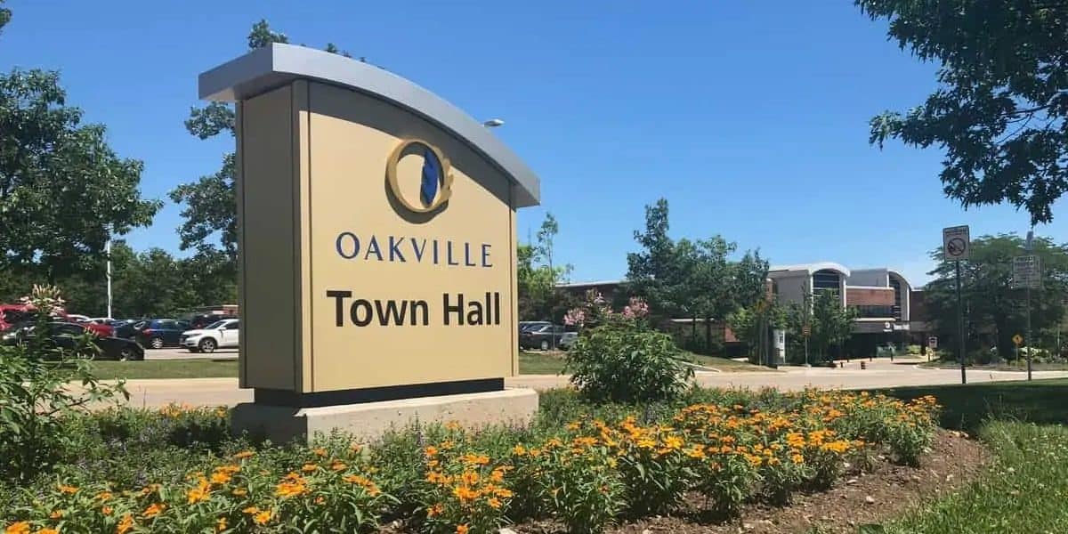 Oakville Town email signup