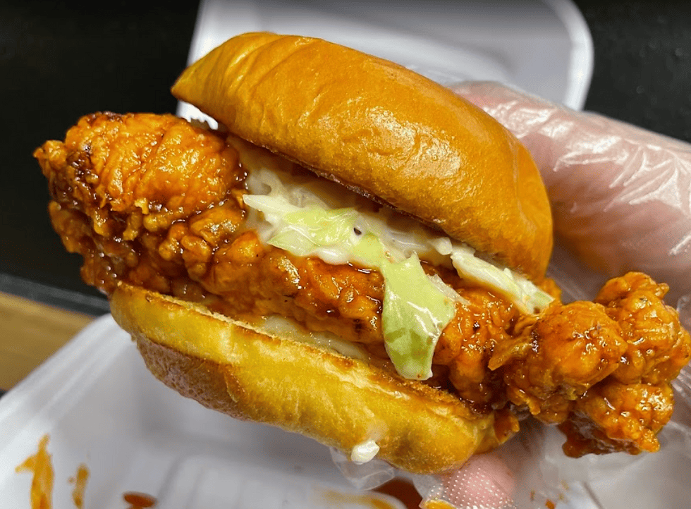Popular Toronto chicken and taco spot opens new location in Brampton