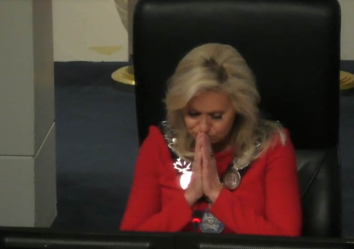 Mississauga Mayor Bonnie Crombie officially resigns.