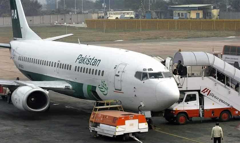Pakistan Airlines flight attendants vanishing at Pearson Airport in Mississauga.
