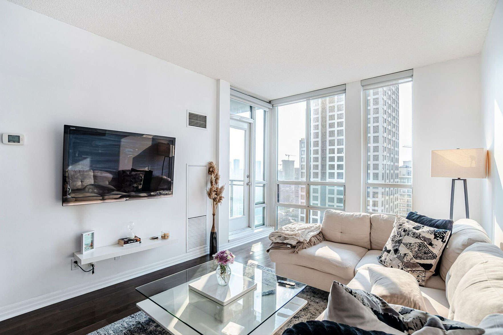 2701 3515 kariya drive