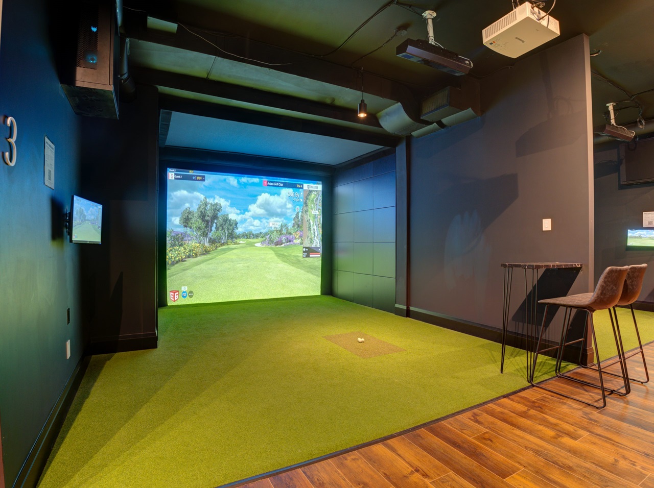 New 24/7 golf simulator and sports bar now open in Brampton
