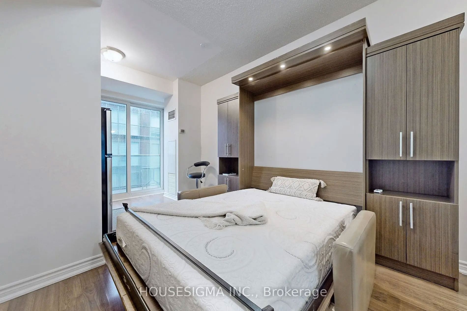 15 james finlay way