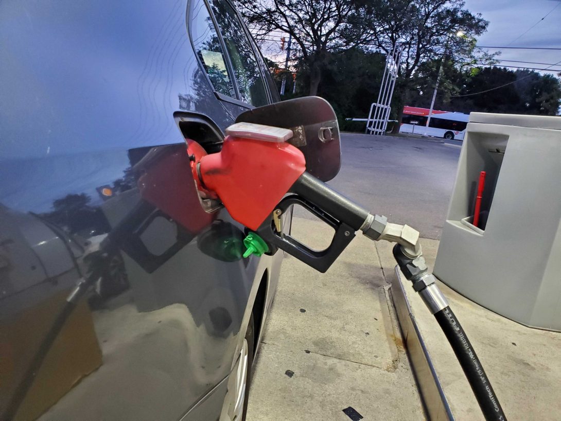 Oil, gas companies told to cut emissions