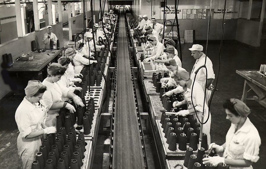 『Jobs bomb』① Wartime munitions production in Ajax - home of the 'Bomb Girls