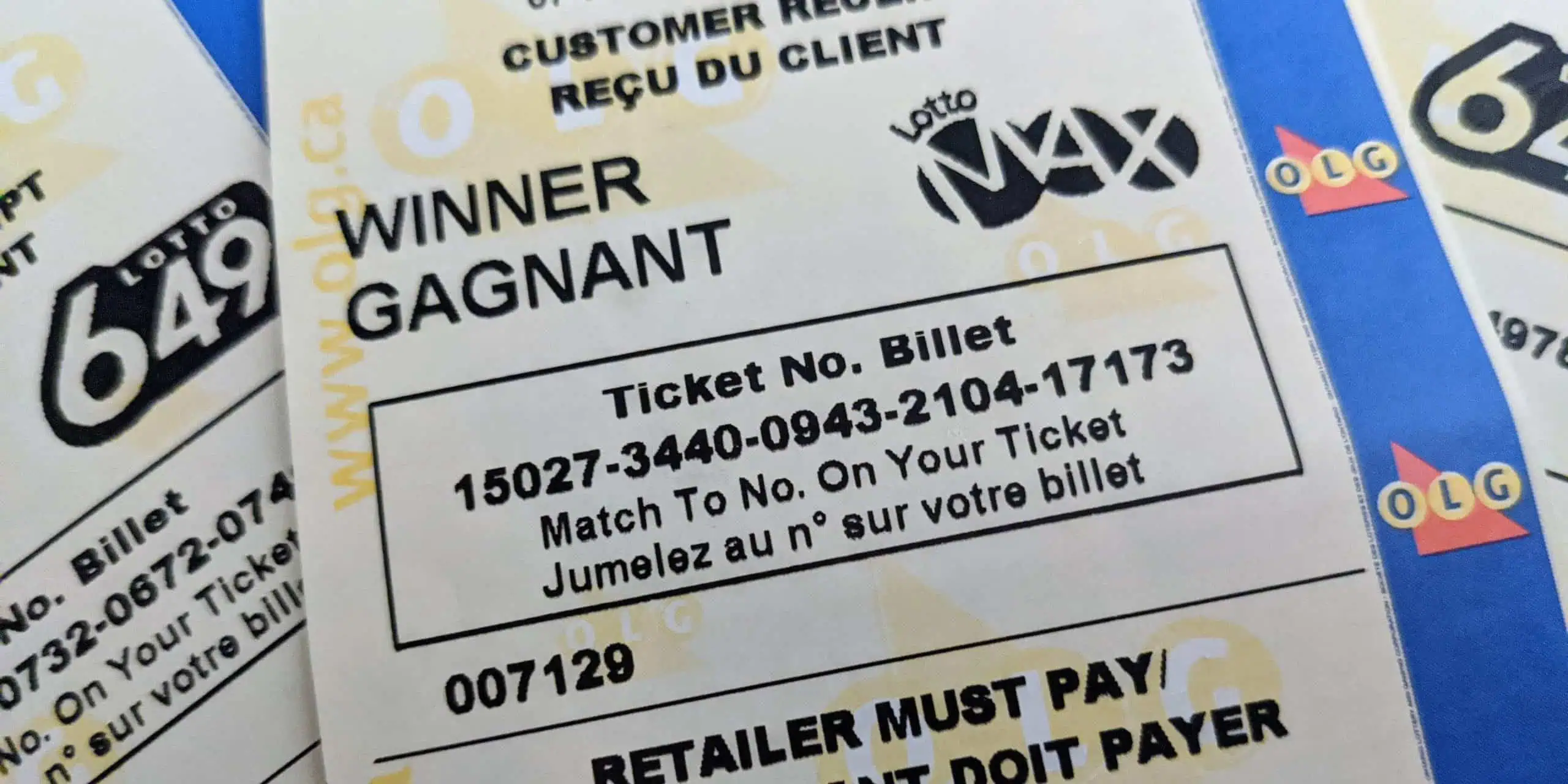 lotto max, winner, ticket, sold, millionaire, Hamilton, Ontario.