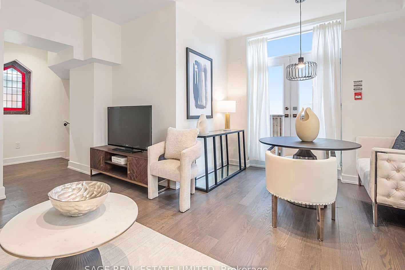 1183 dufferin street toronto