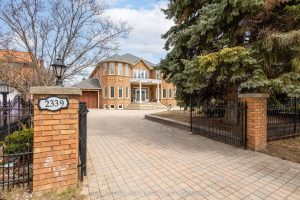 2339 glengarry road mississauga