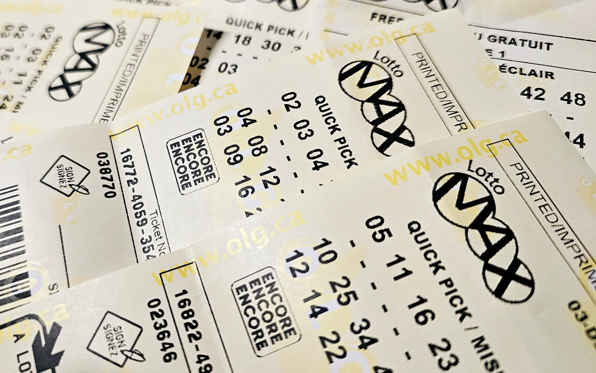 Did someone in Canada win the $60 million lottery?