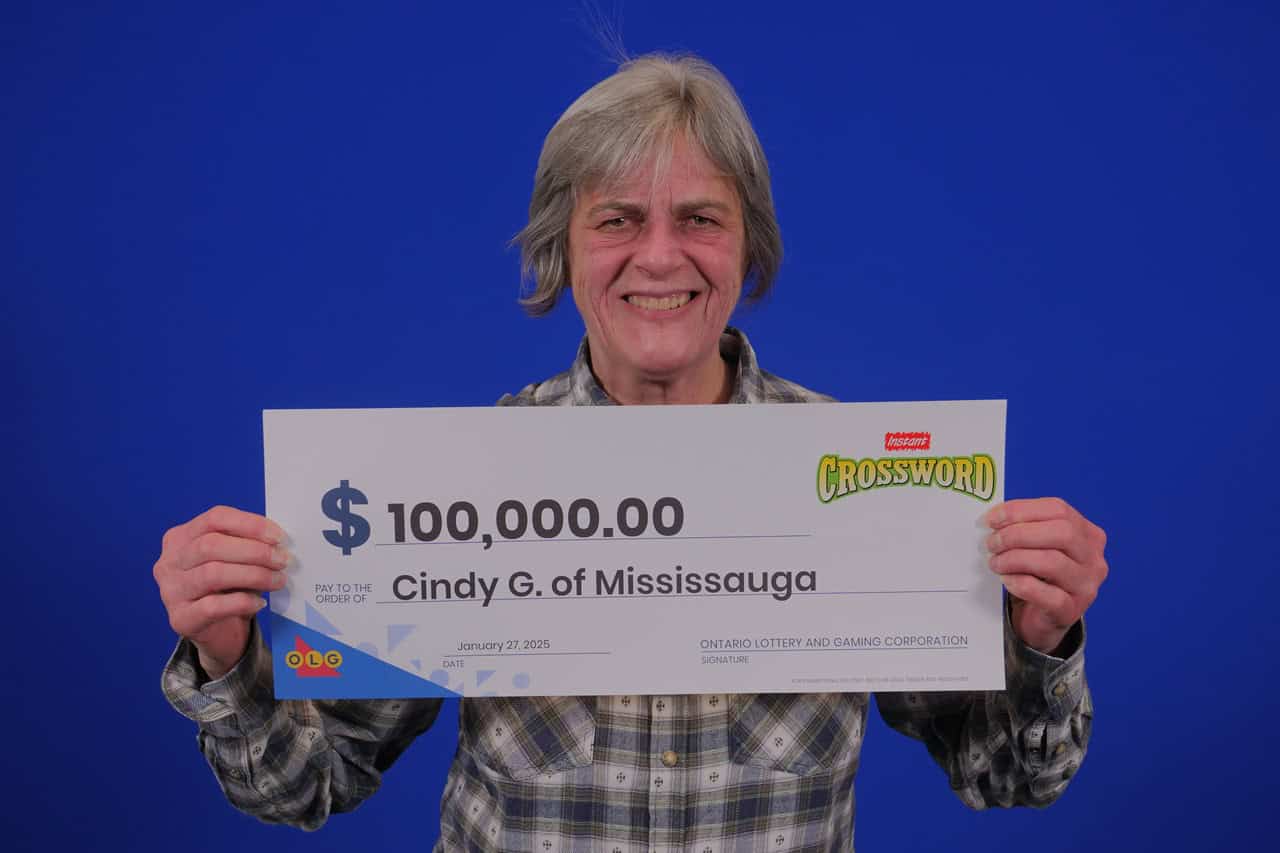 Mississauga woman wins $100,000 in lottery.