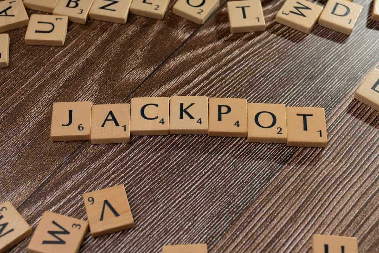 Mississauga man wins $50K instant lottery.