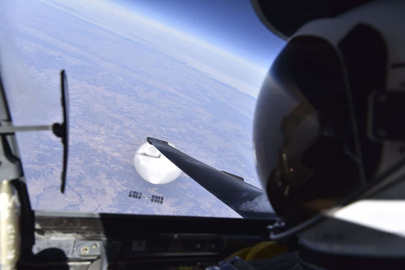 Canadians want research on UFO sightings, but don't want to pay for it
