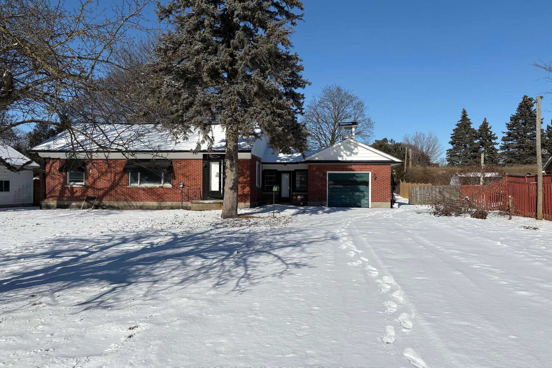 2 edsall avenue clarington