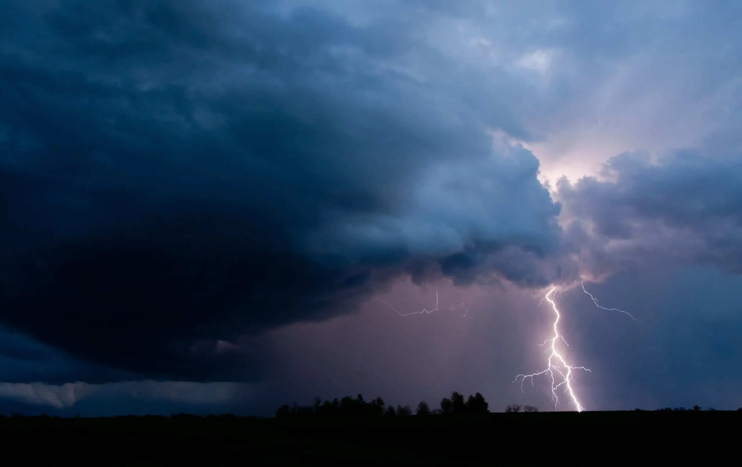Thunderstorms with strong winds and hail may hit parts of Ontario