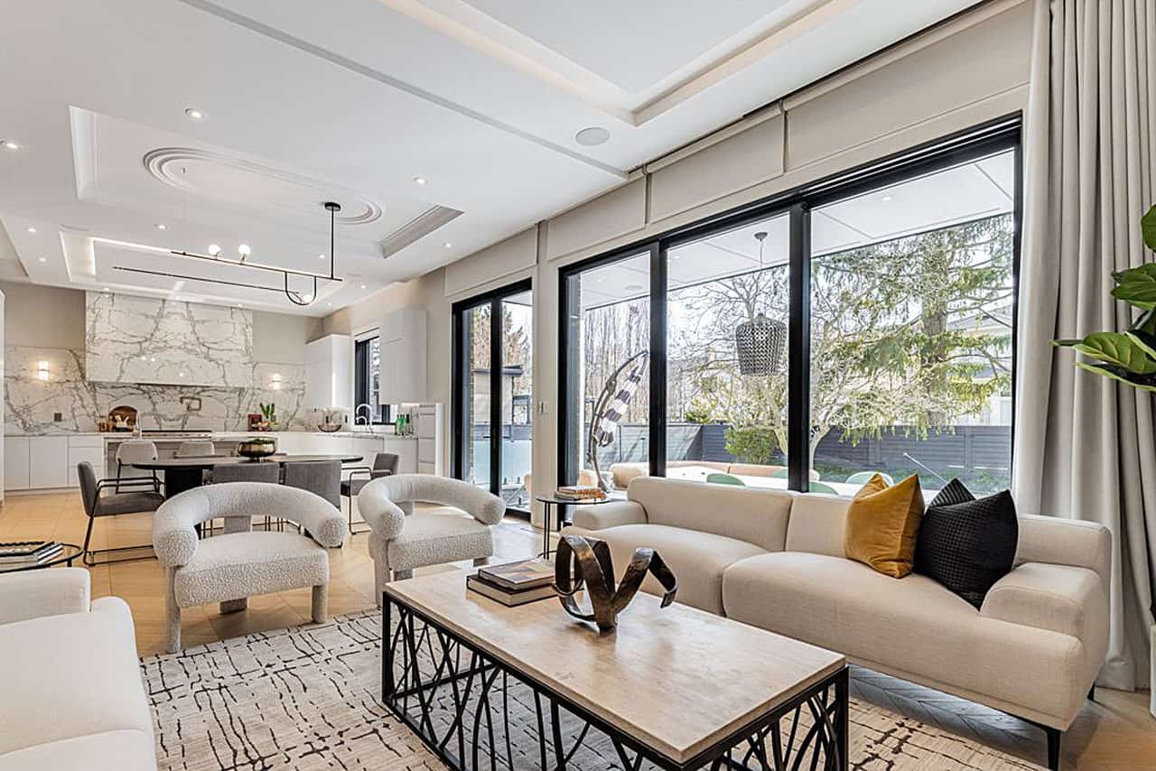 227 strathallan wood toronto